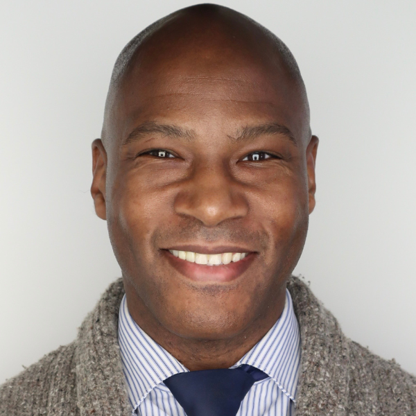 Shawn Simmons Headshot