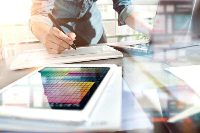 Advertiser putting together a programmatic media strategy